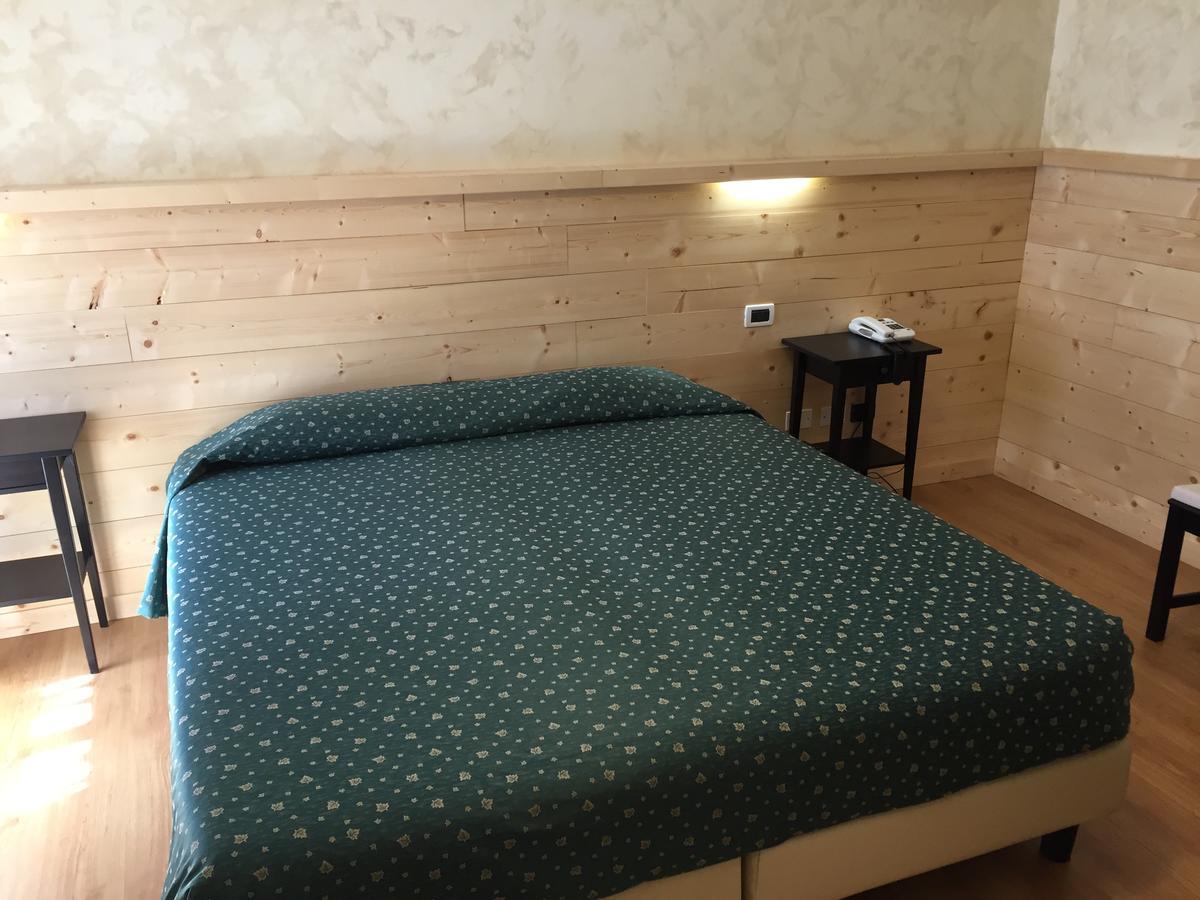 Al Garibaldino Hotel Posina Ngoại thất bức ảnh